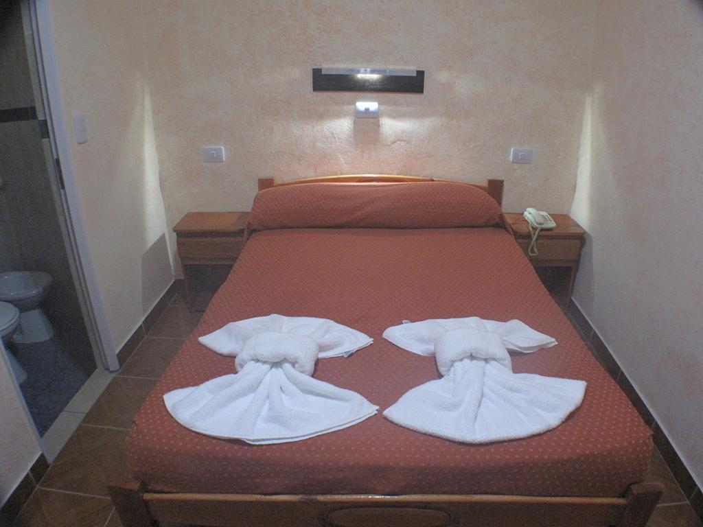 Hotel Los Cedros Μπουένος Άιρες Δωμάτιο φωτογραφία